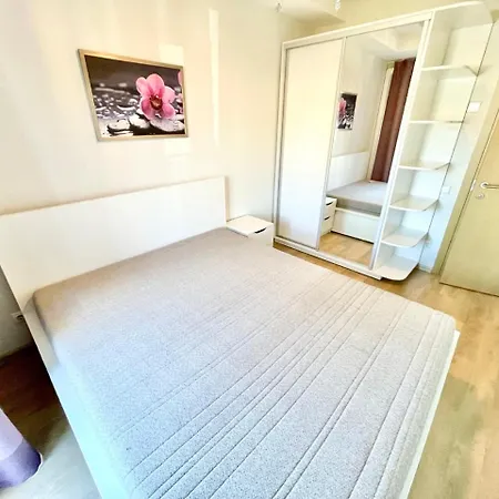 Apartamentai Su Baseinu Maluno Vilose Palanga