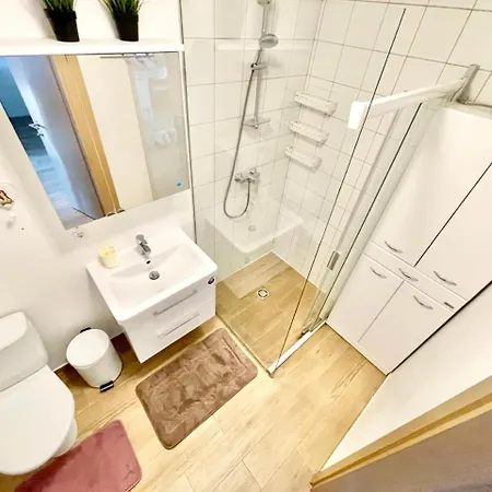 Apartamentai Su Baseinu Maluno Vilose Apartment