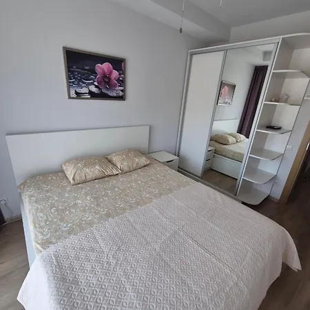 Apartment Apartamentai Su Baseinu Maluno Vilose Palanga